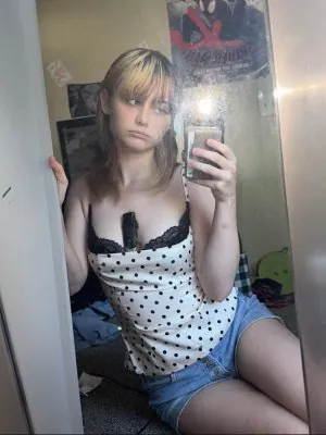 Beanswithbombs OnlyFans слив фото 12 OnlyFans 2026