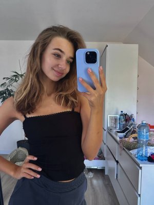 Tikhomirovaak OnlyFans слив фото 21 OnlyFans 2026