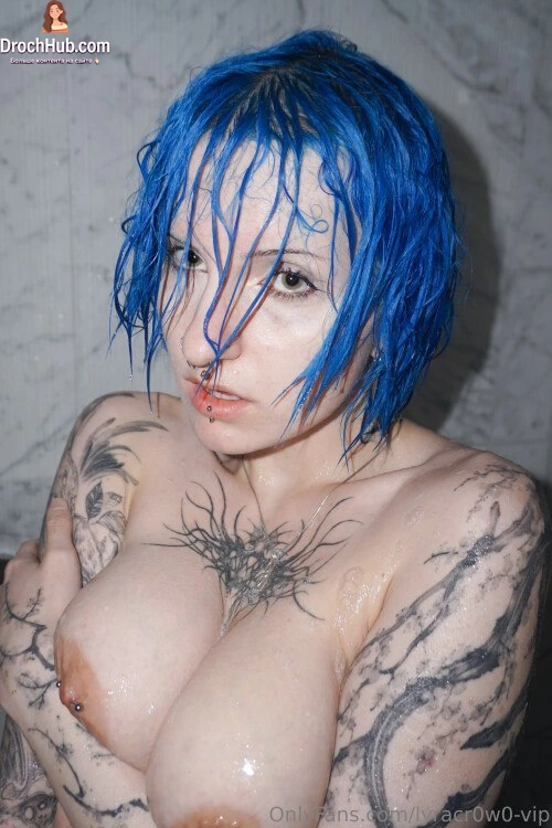 Lyra Crow / lyracr0w0 OnlyFans фото