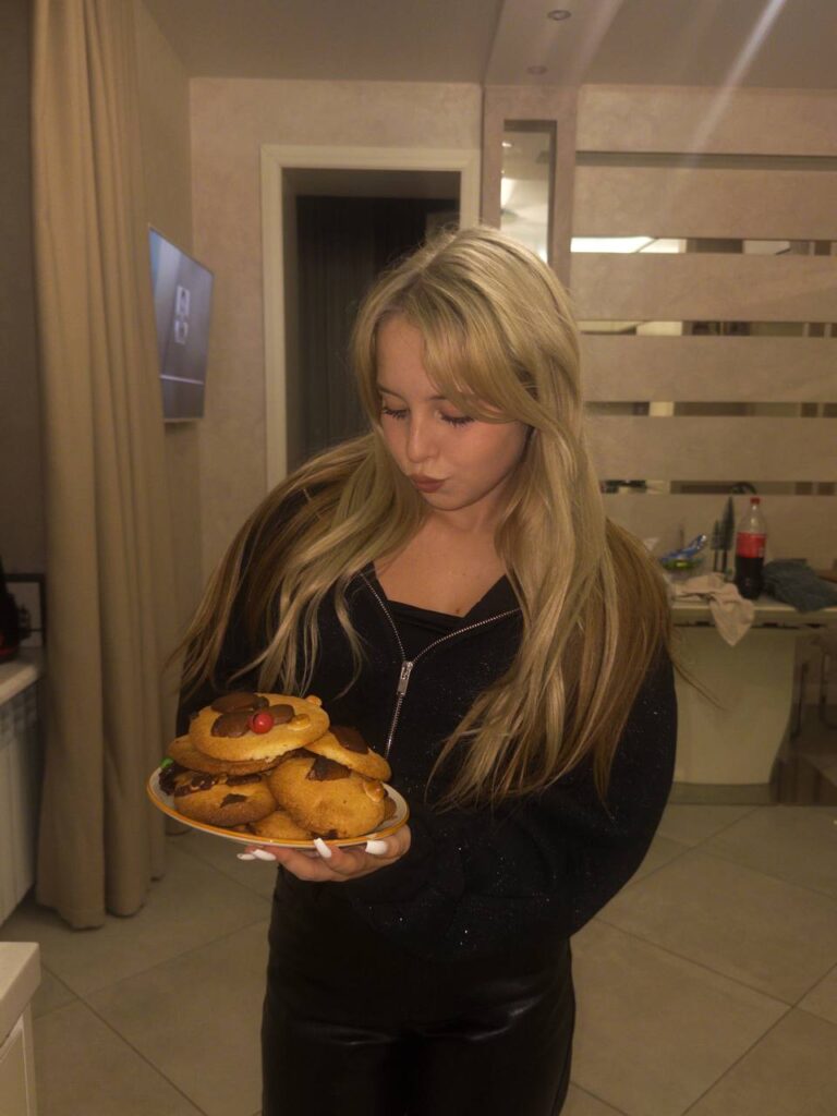 Слив Ксюша Авдеева из ШГШ OnlyFans слив фото 17 Актрисы 2026