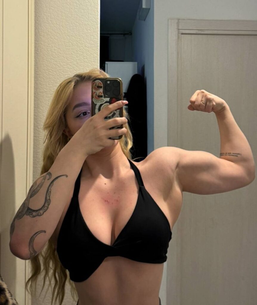 Слив Naughty Kitten OnlyFans слив фото 2 Блогерши 2026