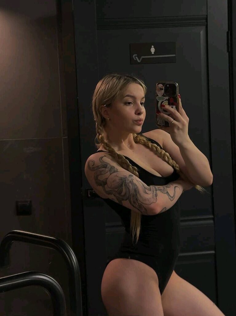 Слив Naughty Kitten OnlyFans слив фото 12 Блогерши 2026