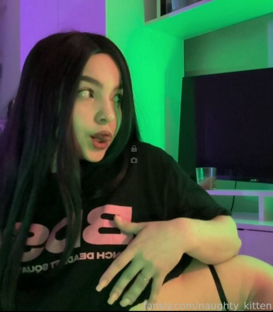 Слив Naughty Kitten OnlyFans слив фото 21 Блогерши 2026