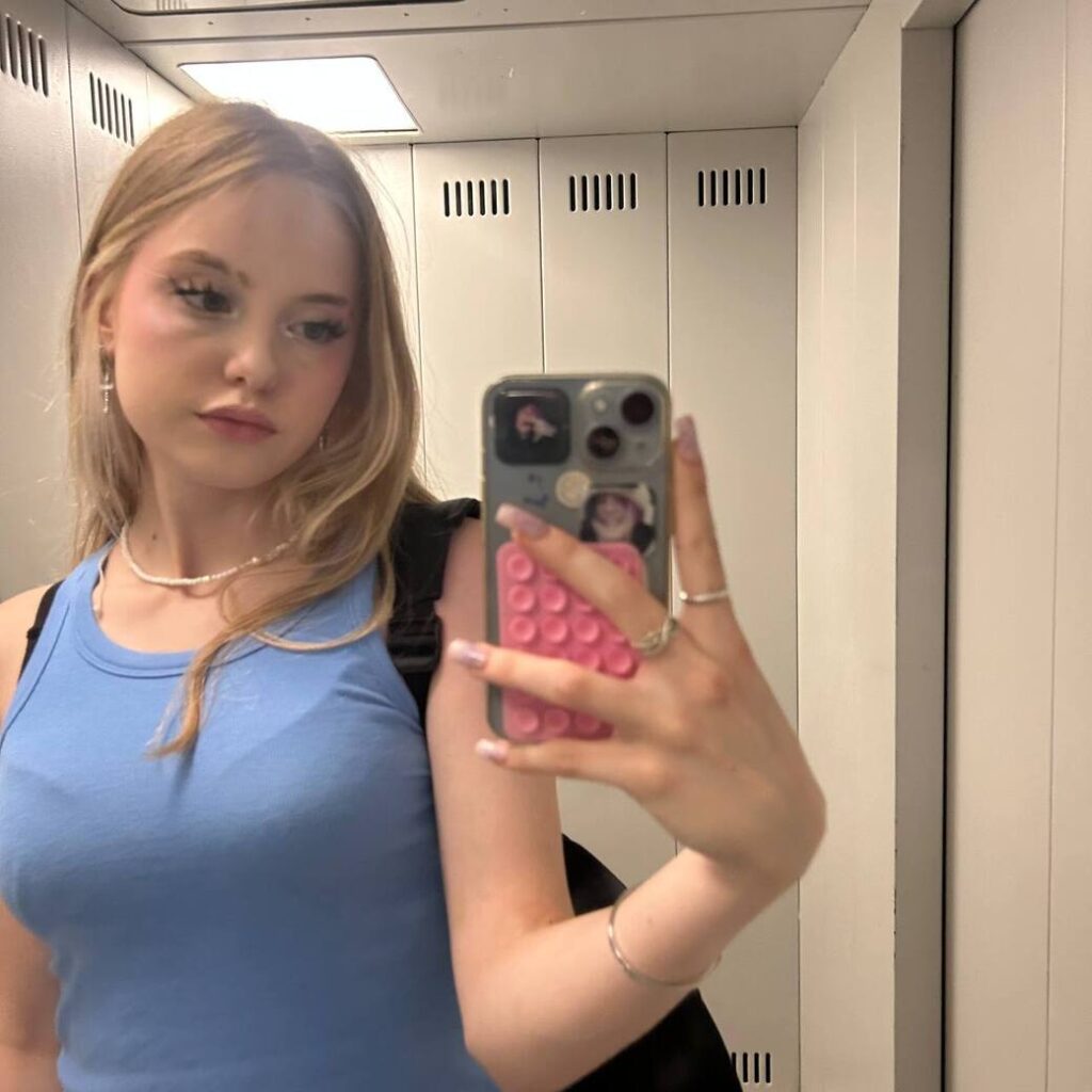 Слив Олька Долька OnlyFans слив фото 19 Aesthetic 2026