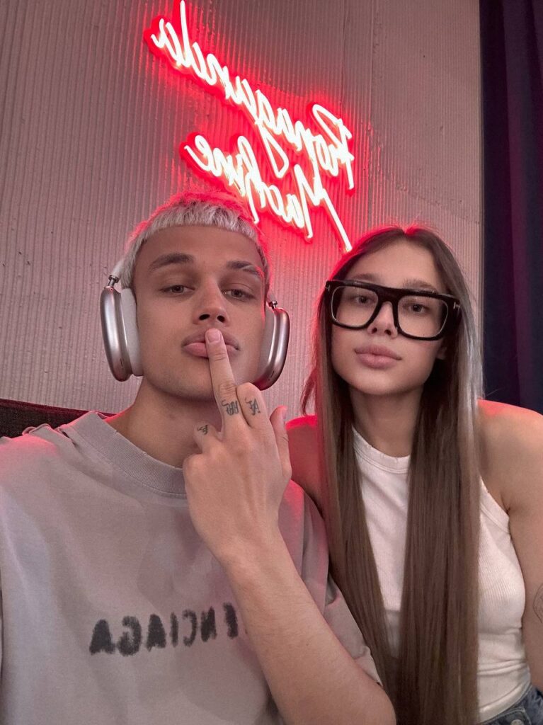 Слив Паша Сникерс OnlyFans слив фото 22 Блогерши 2026