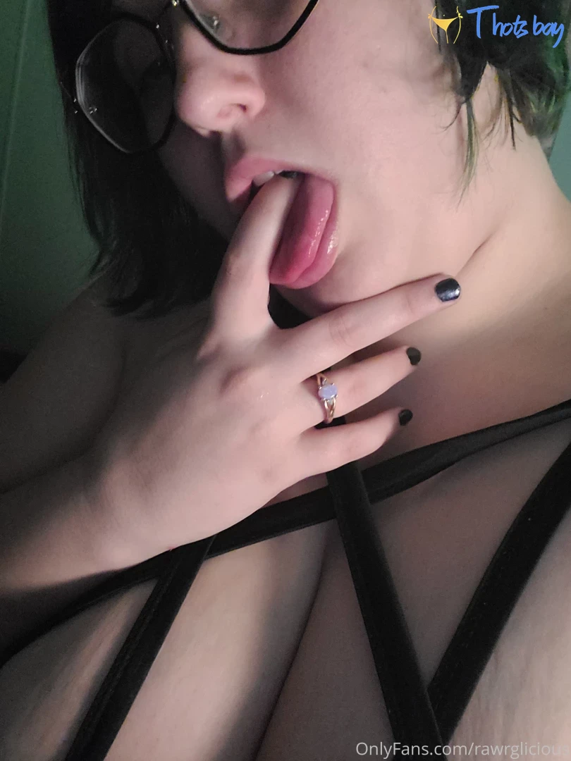 rawrglicious OnlyFans слив фото 4 OnlyFans 2026